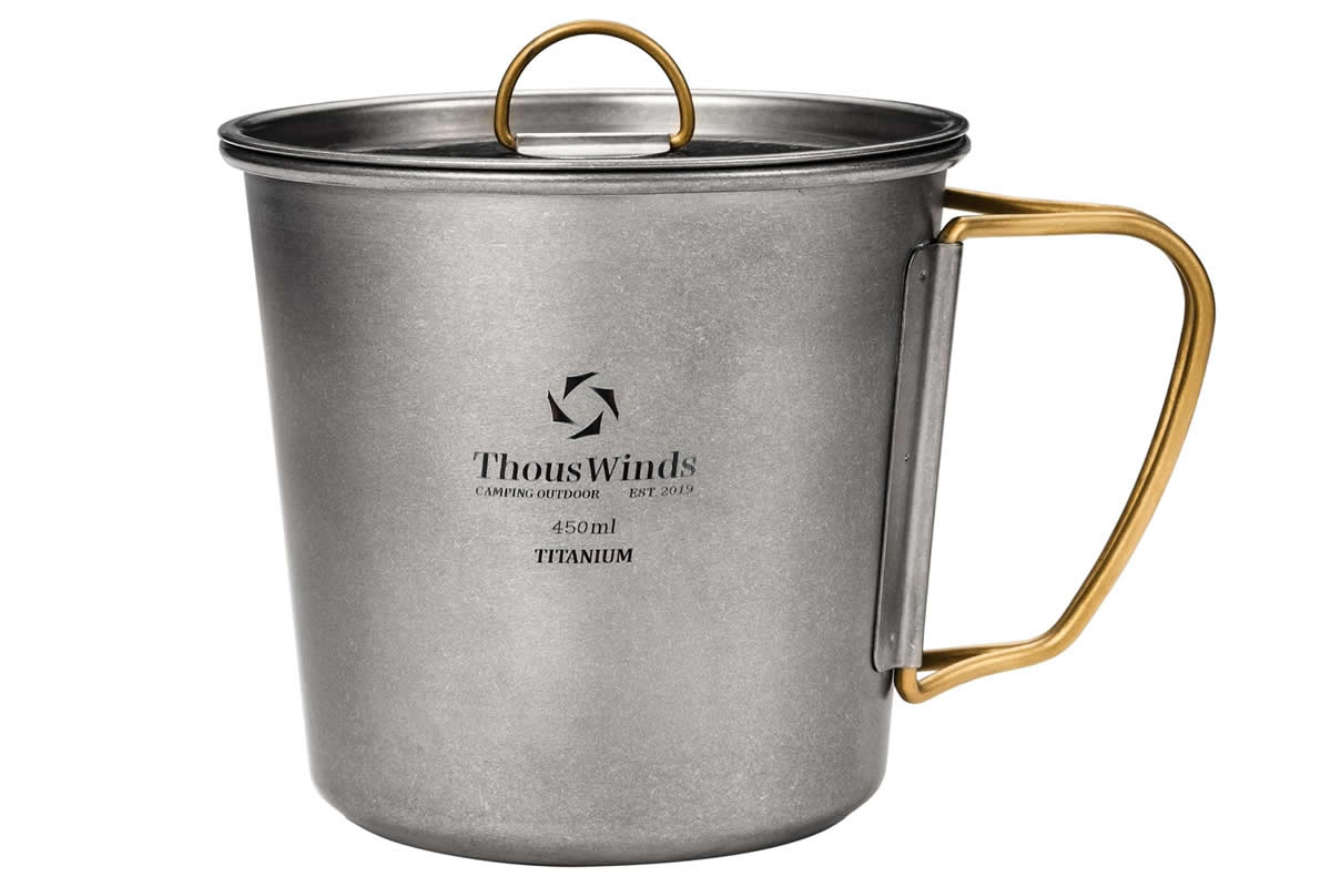 Titanium camping mug. Foldable handle and lid.